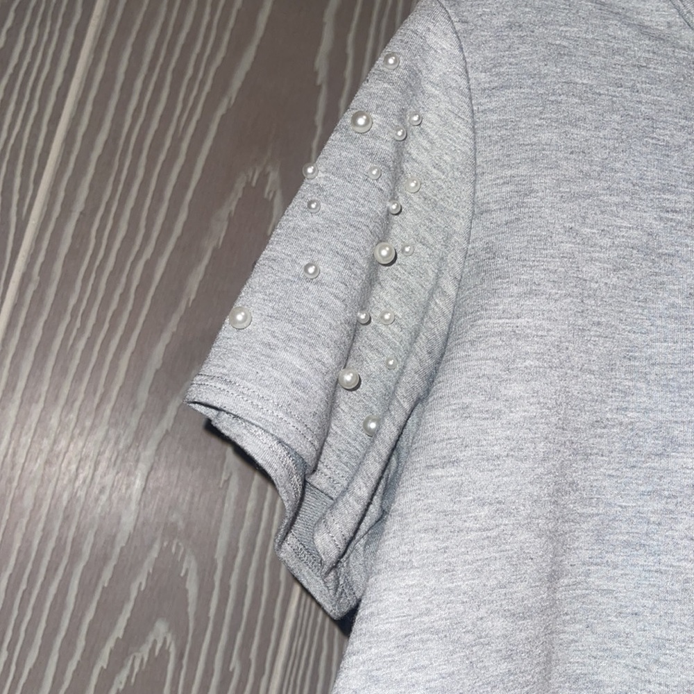 Gray blouse - Picture 2 of 2